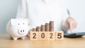 Transformar seus objetivos financeiros em metas claras e cortar gastos desnecessários são estratégias para conseguir guardar dinheiro