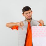 Como aproveitar os descontos do Dia do Consumidor sem cair em golpes? Veja 3 dicas