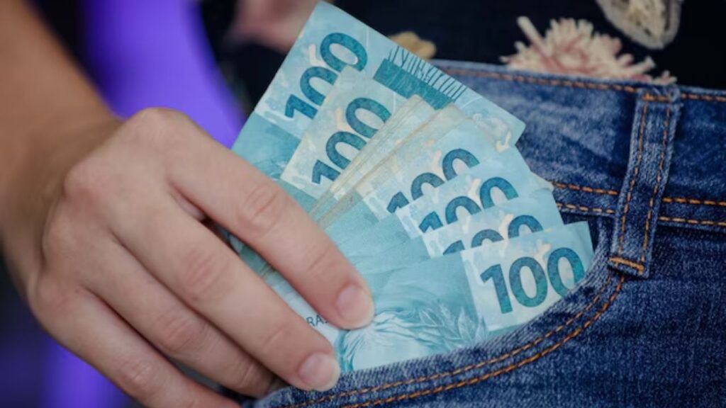 Quer guardar dinheiro? Veja dicas para juntar R$ 1.000 em 6 meses
